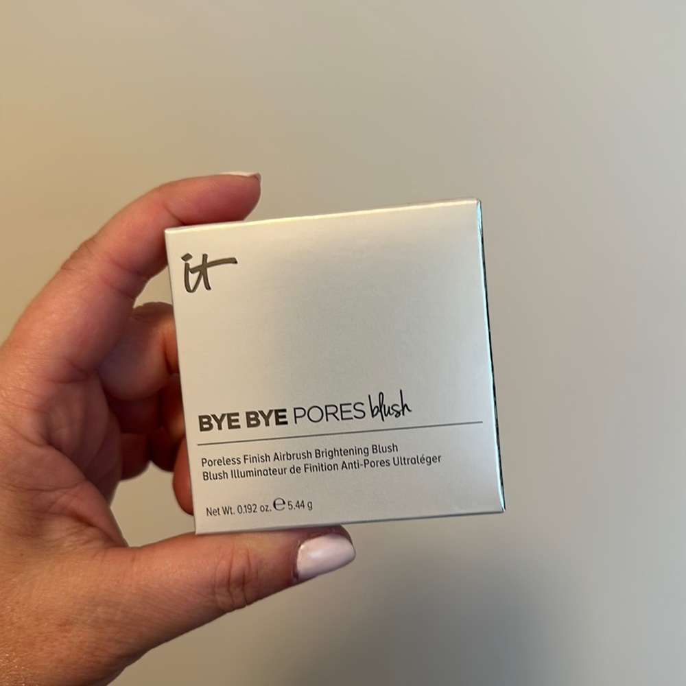 IT Cosmetics bye bye pores blush